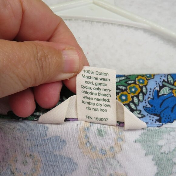 Vera Bradley Pajama Set Size 3XL Flowers Feathers Paisley Floral Shirt Pants - Picture 8 of 16